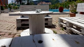 Khu ẩm thực ngoài trời