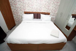 Room - The Empire Sector 45 Gurgaon (Gurugram)