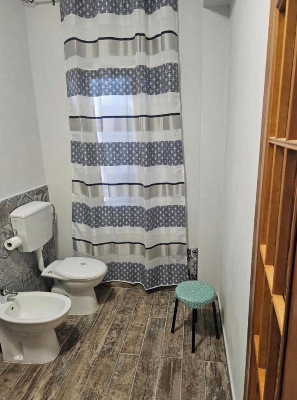Deluxe Triple Room, Sea View | Bathroom