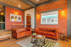 Interior - ELIVAAS Ivory Ridge 9BHK Cliffside Villa (Kasauli)