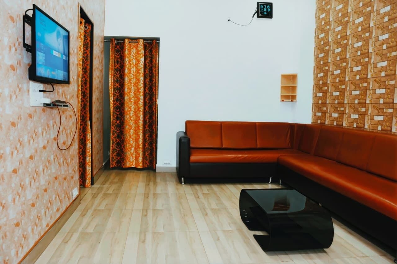 Smart TV, fireplace, table football, stereo