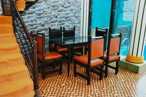 Dining - Spacious 4-bedroom villa in wonderful Lonavala with AC & Rain Dance (Lonavala)