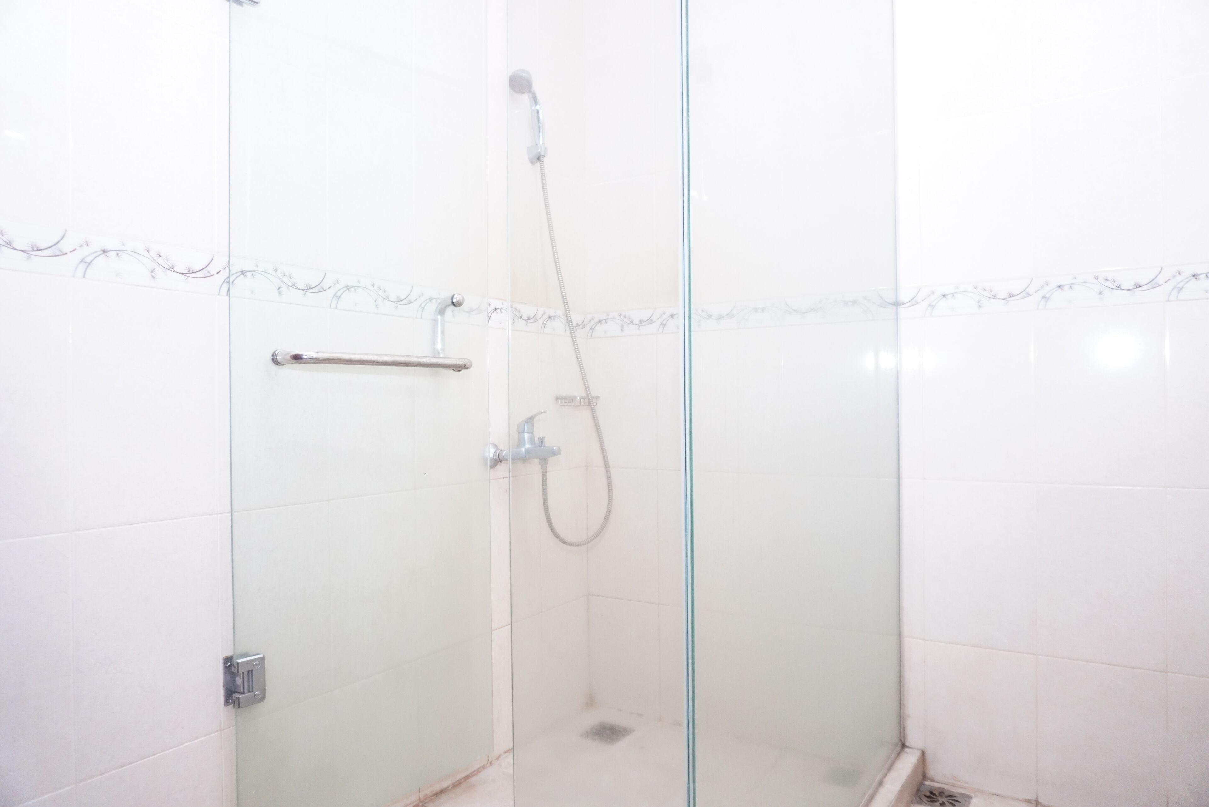 Phòng đôi Deluxe | Phòng tắm | Buồng tắm vòi sen, đồ dùng nhà tắm miễn phí, khăn tắm, xà phòng 