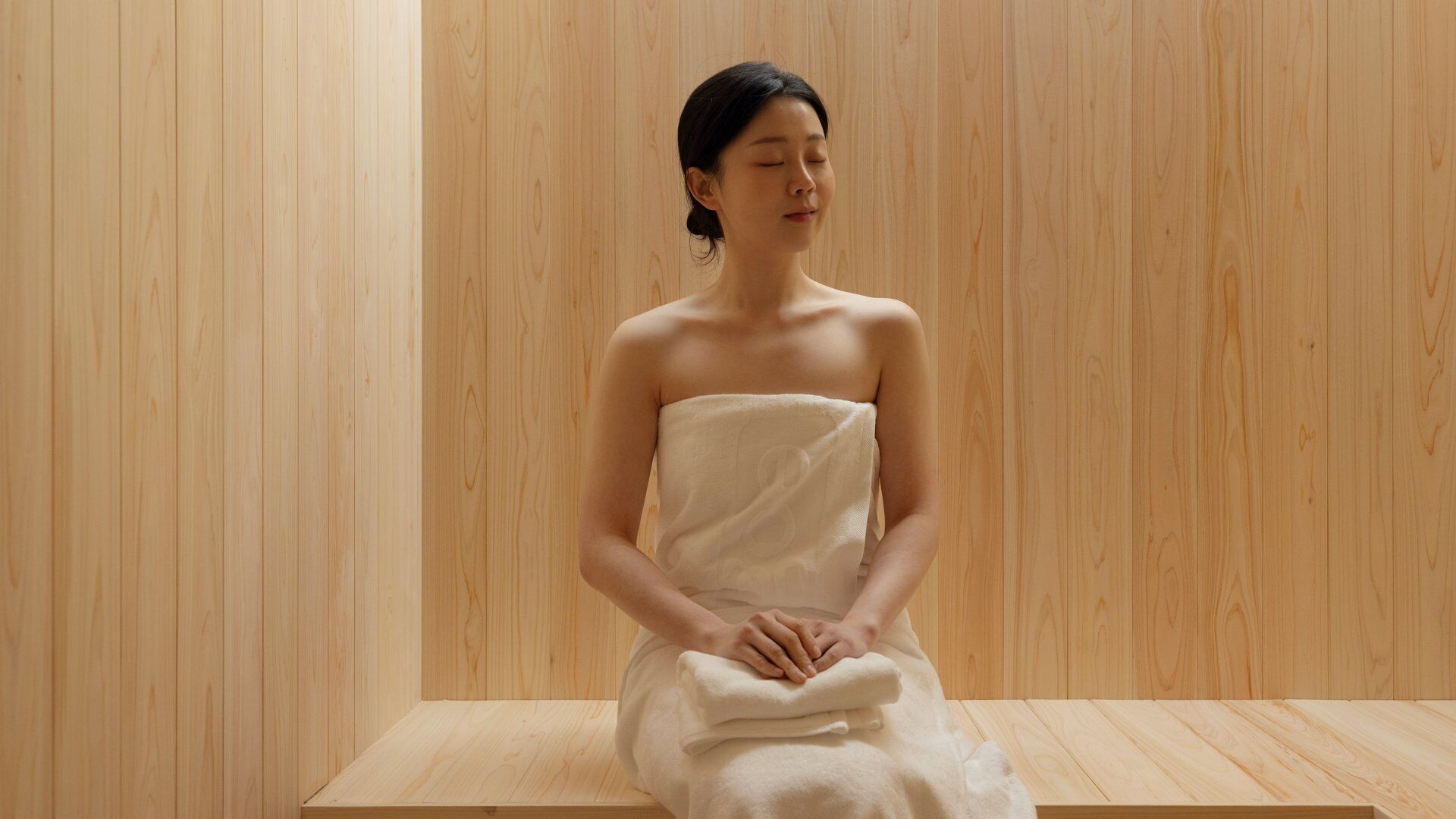 Signature | Bathroom | Hair dryer, bathrobes, bidet, towels