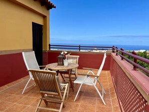 Outdoor dining - Villa Zen Adeje - Private Heated Pool (Adeje)