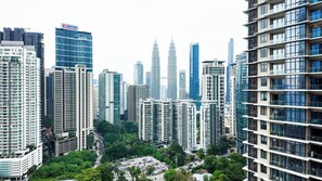 Exterior - JD Home Stay | Three Bedroom Apartment with Balcony @ Eaton Residence KLCC (Kuala Lumpur)