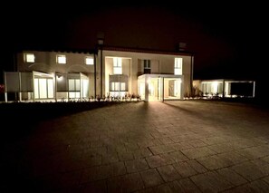 Exterior - HOTEL VILLA MARY (SANTA MARIA DI SALA)