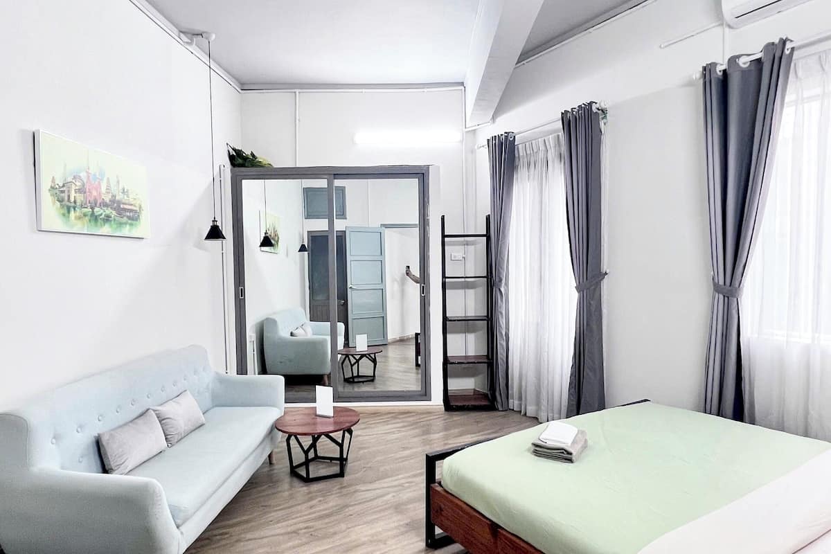 Deluxe Apartment, Balcony, City View