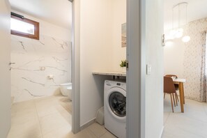 Interior - The Essence of Light in a Designer Apartment in Teulada (Teulada)