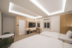 Basic Twin Room | Desk, free WiFi - DEUMEU HOTEL (Changwon)