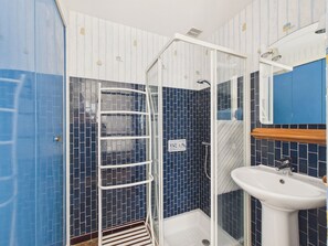 Shower, hair dryer - Holiday for 8 with pool, sea ​​300 m away (Barbâtre)