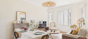 450m from the beach, suitable for 2 adults/2 child