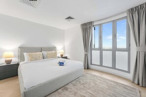 1 bedroom, iron/ironing board, WiFi, bed sheets - Free housekeeping visits during your stay - StayShort - Stylish 1 Bedroom Duplex in DIFC that Sleeps 4! (DIFC)