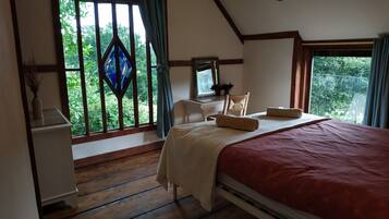 Superior Cabin, Shared Bathroom ((for five)) | Free WiFi