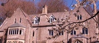 Monkton Wyld Court