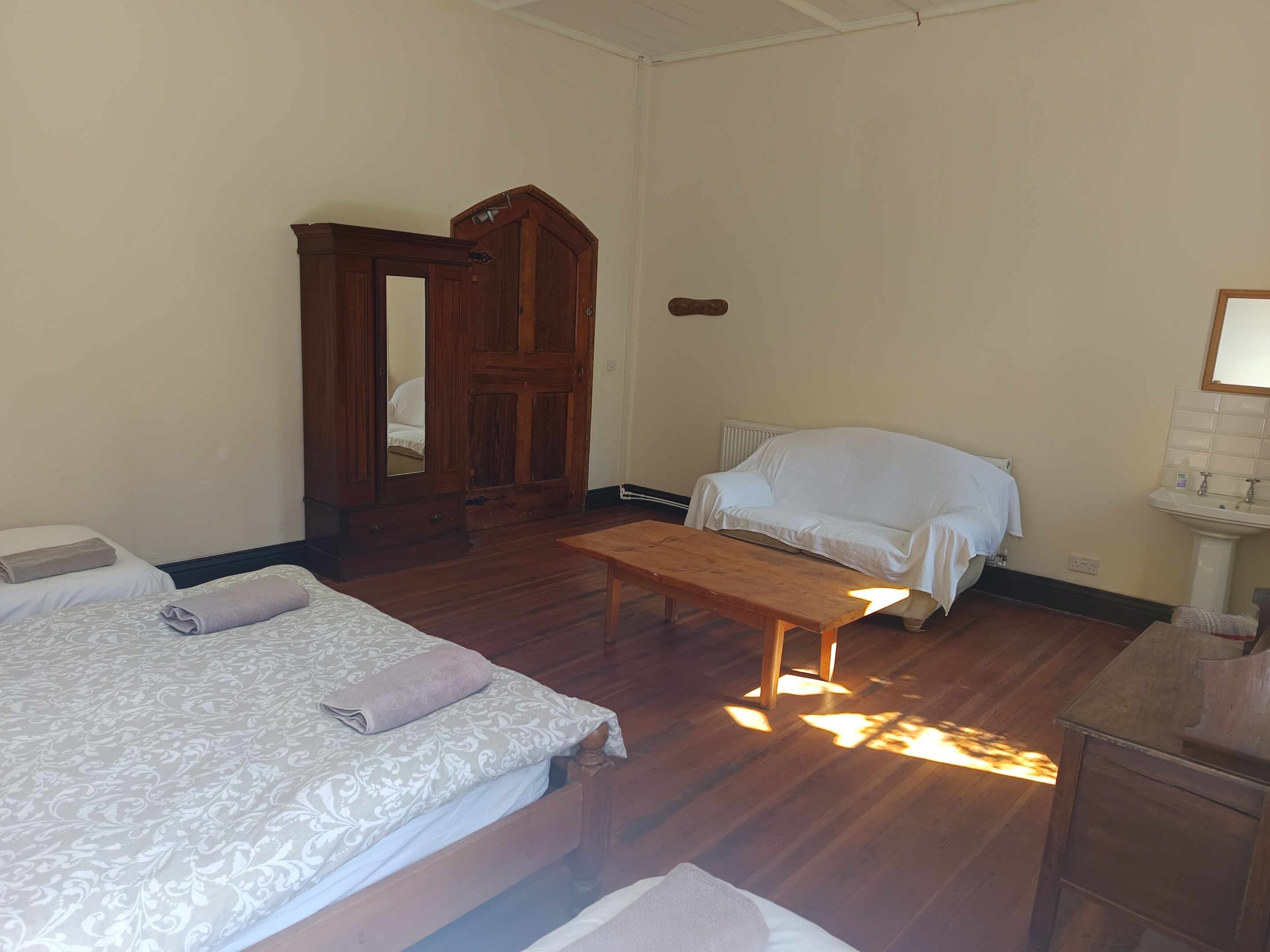 Standard Quadruple Room, Shared Bathroom