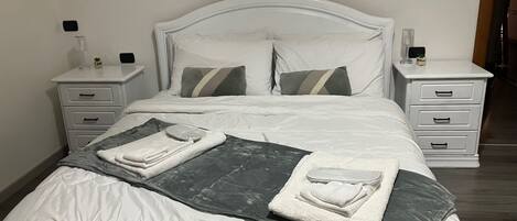 2 bedrooms, WiFi, bed sheets
