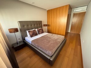 Room - Vrbo Property (Esposende)