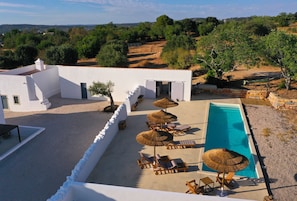 Pool - UMA CASA RURAL is a true Algarvian village with Suites and independent Studios (Faro)