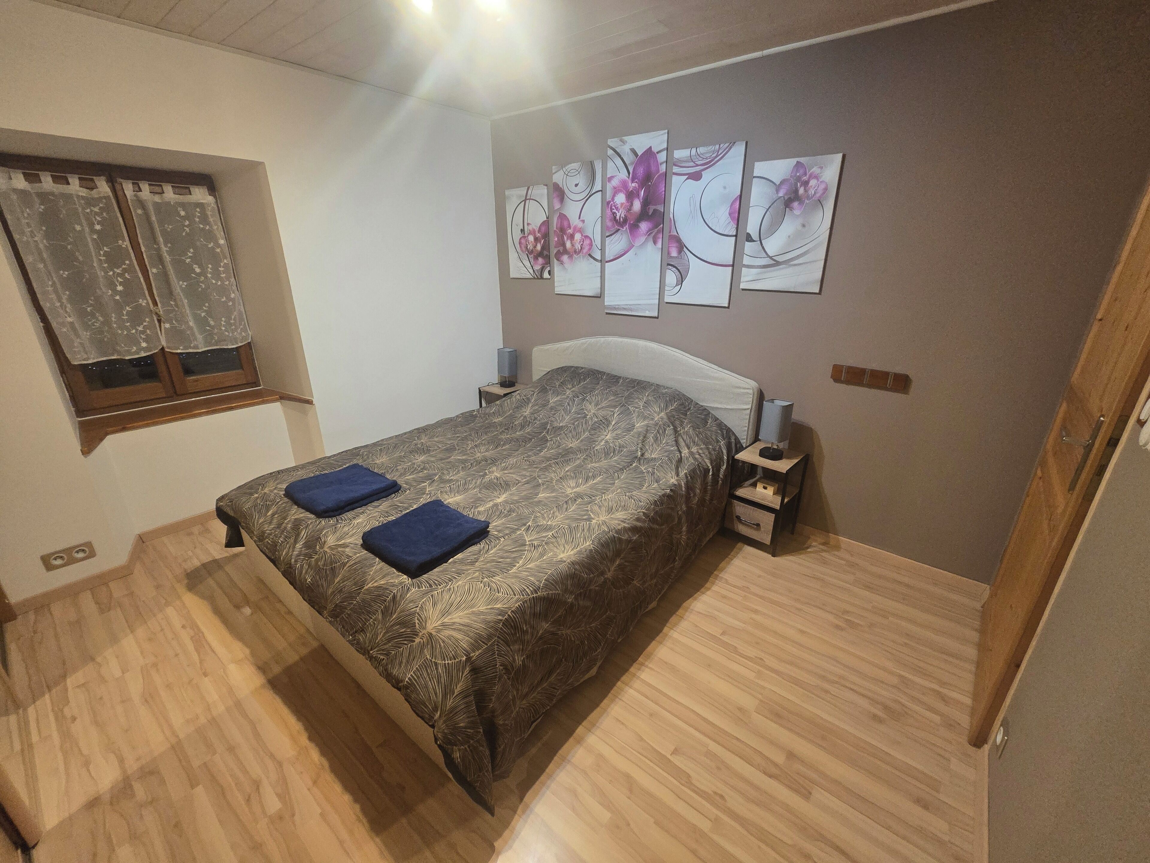 5 Schlafzimmer, Bügeleisen/Bügelbrett, WLAN, Bettwäsche