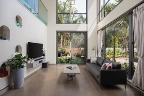 Living area - Cloud 7 by ELIVAAS Luxurious 4 BHK Villa (Vagator)