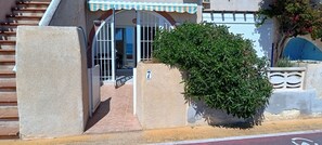 Apartment, 2 Bedrooms, Accessible, Smoking | Exterior detail - Beachfront Flat With Spectacular sea Views (Roquetas de Mar)