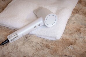 Bathroom amenities - Deluxe Studio 4 at The Orange Door Little Venice (Greater London)