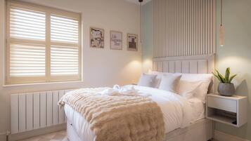 1 bedroom, iron/ironing board, travel cot, WiFi