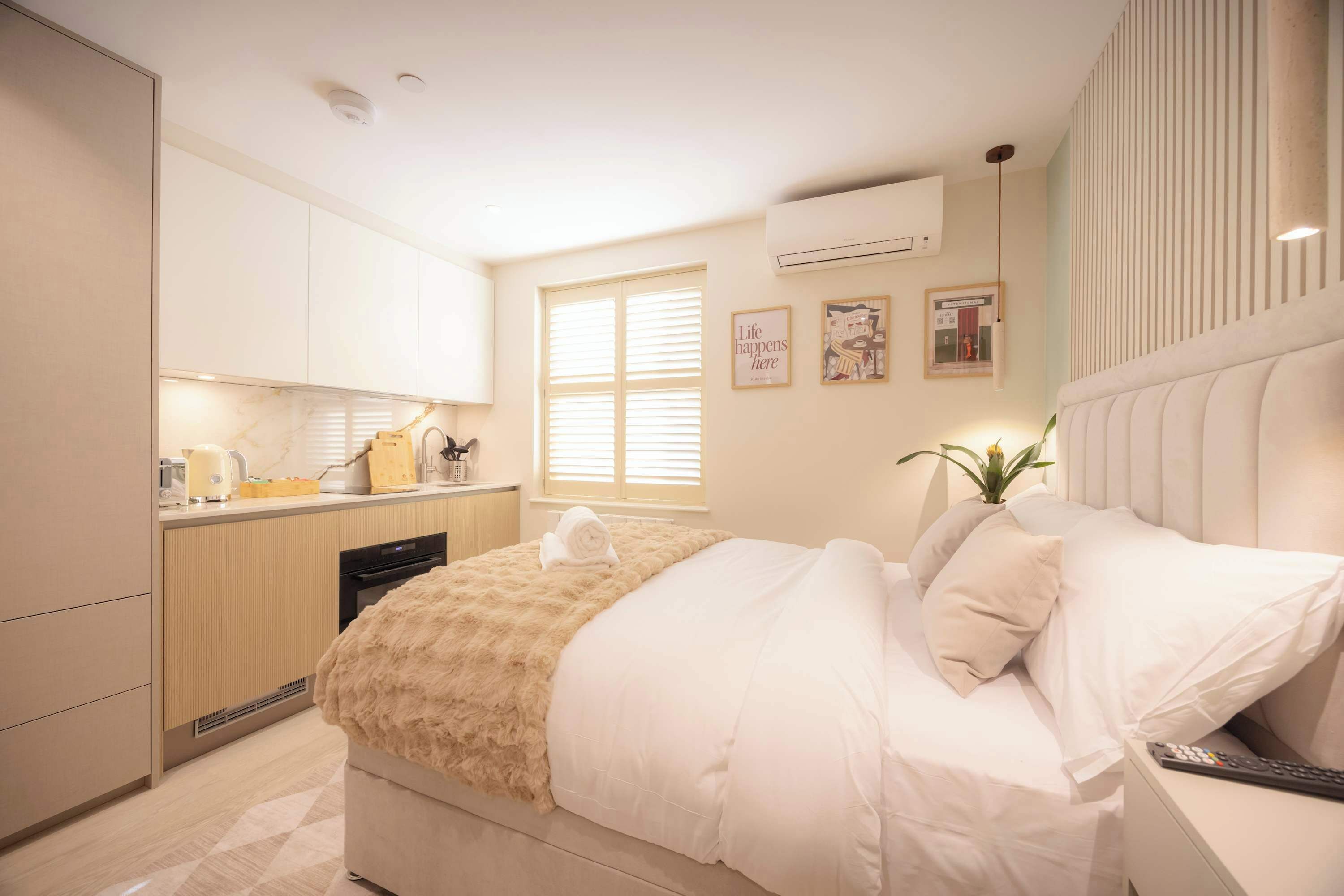 1 bedroom, iron/ironing board, travel cot, WiFi