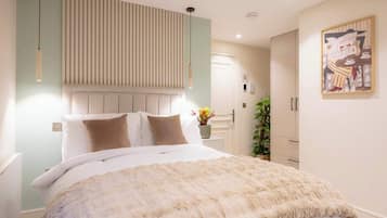 1 bedroom, iron/ironing board, travel cot, WiFi