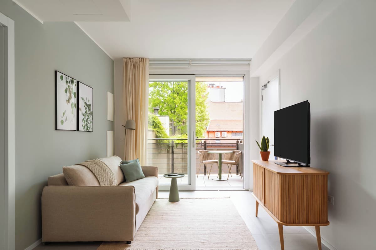 Two Bedroom Apartment with Terrace | Living area