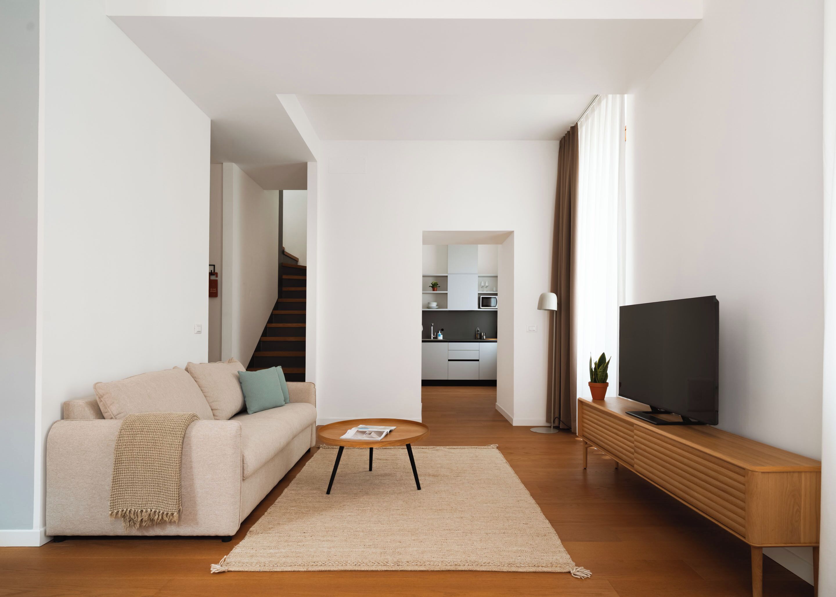 Two Bedroom Apartment with Terrace and Balcony | 起居区