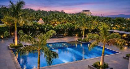 Hillcrest Hotel & Resort