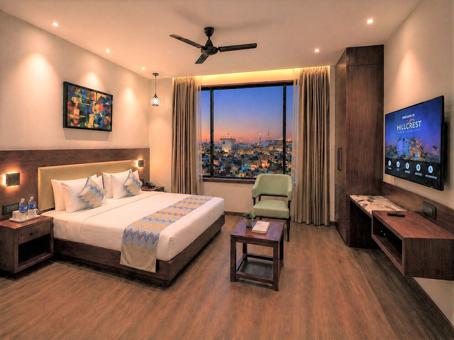 Executive Room | Desk, laptop workspace, free WiFi, bed sheets