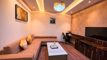 Luxury Suite | Living area
