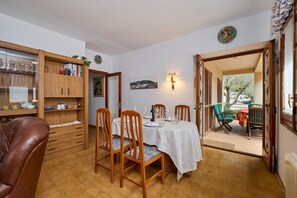 Dining - 1MASS 01 - House divided into two independent apartments only 200m from Llafranc beach (Llafranc)