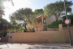 Exterior - 1MASS 01 - House divided into two independent apartments only 200m from Llafranc beach (Llafranc)