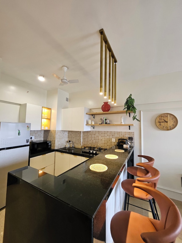 Luxury Apartment, Kitchen, City View | Private kitchen