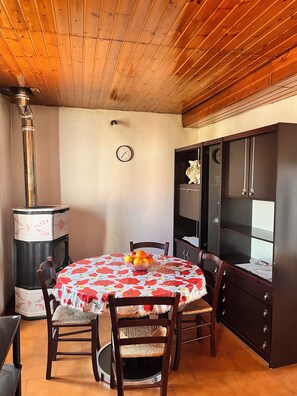 Dining - Appartamento per famiglie con terrazza, vicino alle Cinque Terre (Arcola)