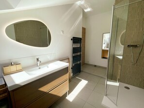 Hair dryer - Cozy lodge in Touraine, parking - 4 guests (Limeray)