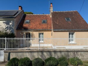 Exterior - Authentic gîte with garden - 4 guests (Thésée)