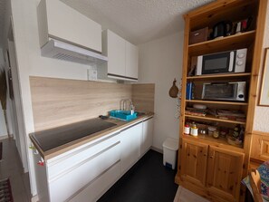 Fridge, microwave, dishwasher - Apartment with parking - 6 guests (Montgenèvre)