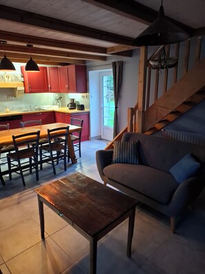 Living area - Kazh bihan renovated farmhouse near the sea. (Guissény)