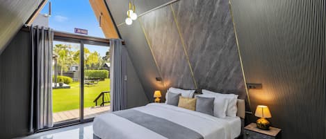 Classic Bungalow, Balcony, Pool View | In-room safe, iron/ironing board, free WiFi