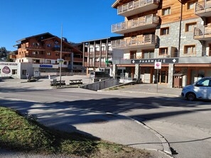 Exterior - Enjoy the great outdoors in the mountains Hiking for all levels, pets welcome (Arâches-la-Frasse)
