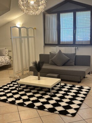 Living area - Spacious Italian garden villa near Milan & Rho (Vigano)