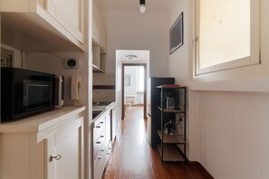 Interior - Cozy studio flat of approximately 40m2, ideal for 2 people, located on the 2nd floor of a building with lift.The accommodation is located in Città Studi, a lively residential neighborhood famous for being the university heart of the city.Healthcare exce (Milan)