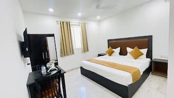 In-room safe, free WiFi