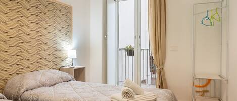 1 habitación, wifi y ropa de cama