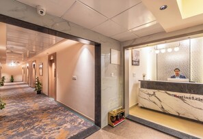 Reception - Vista Inn By Bestinn Leisure (Bengaluru)